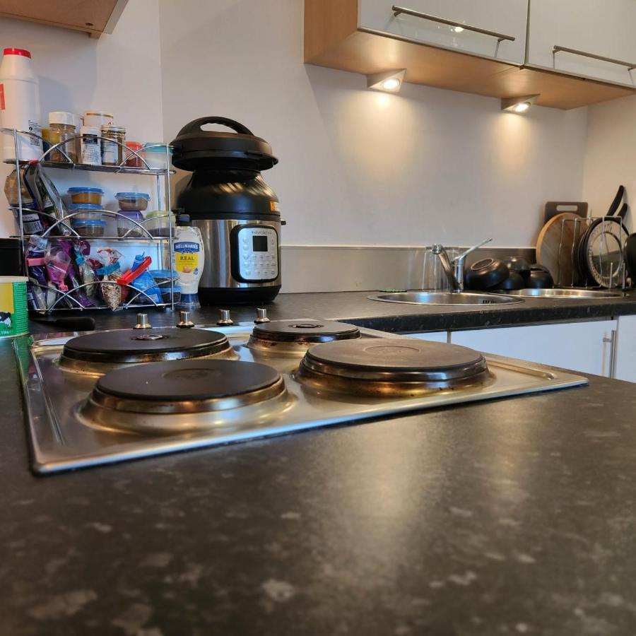 Shared Apartment - Walking From Leeds City Center Экстерьер фото