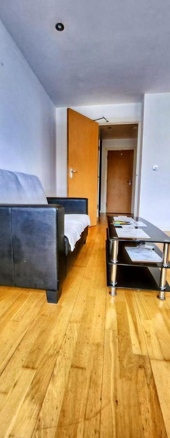 Shared Apartment - Walking From Leeds City Center Экстерьер фото