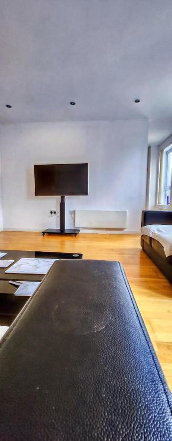 Shared Apartment - Walking From Leeds City Center Экстерьер фото